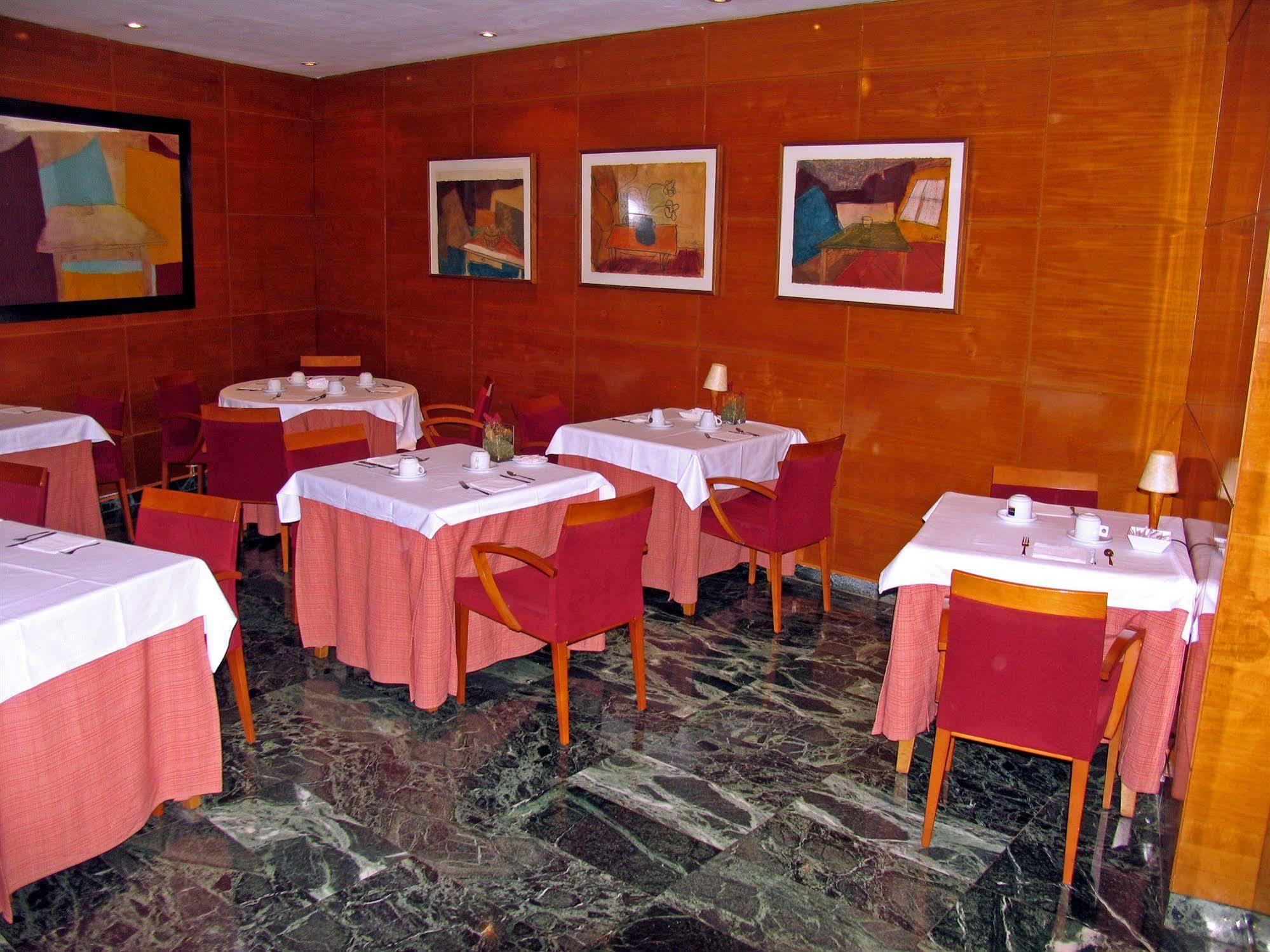 Hotel Pedralbes Barcelona Exterior foto